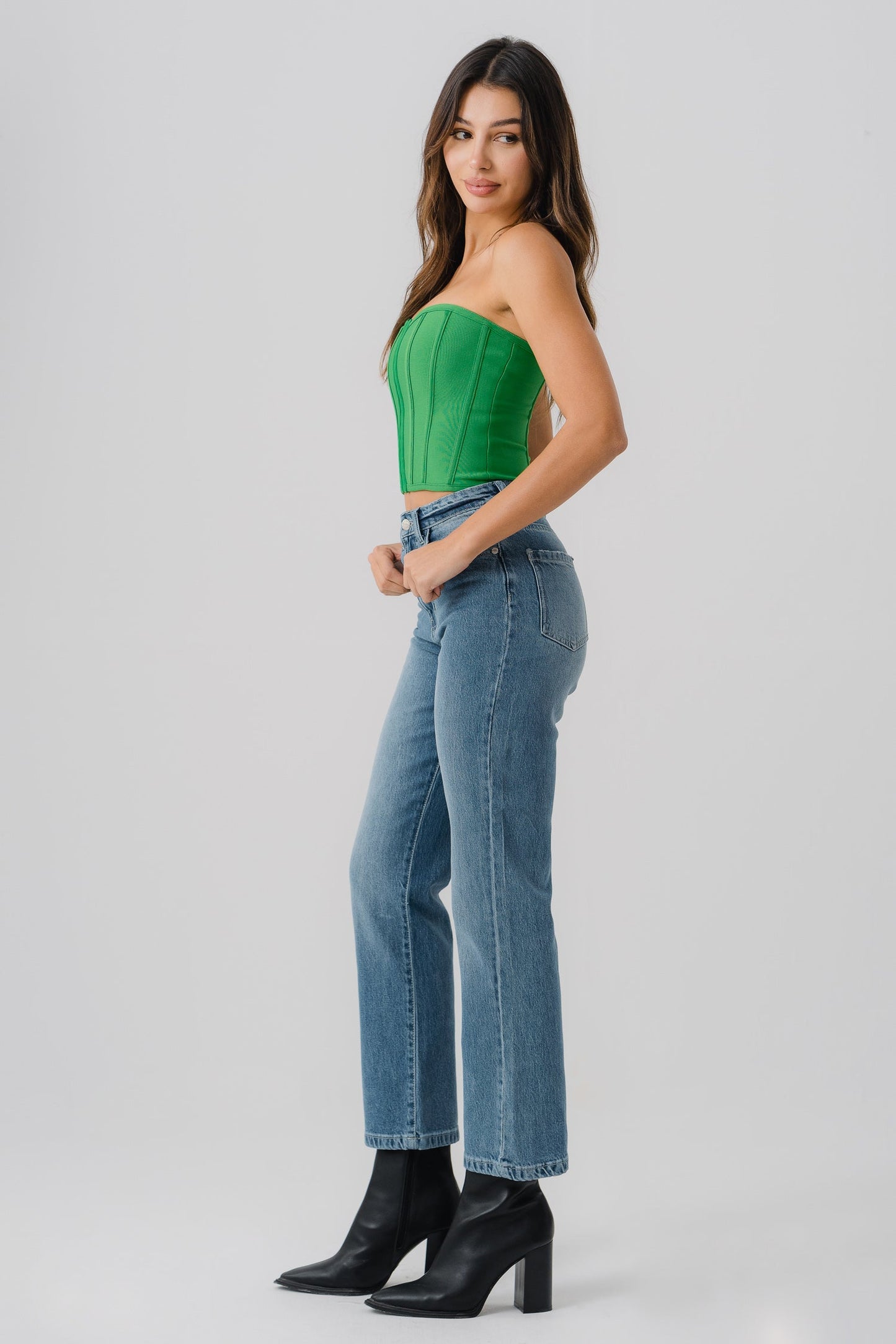 Basic Straight Fit Jeans