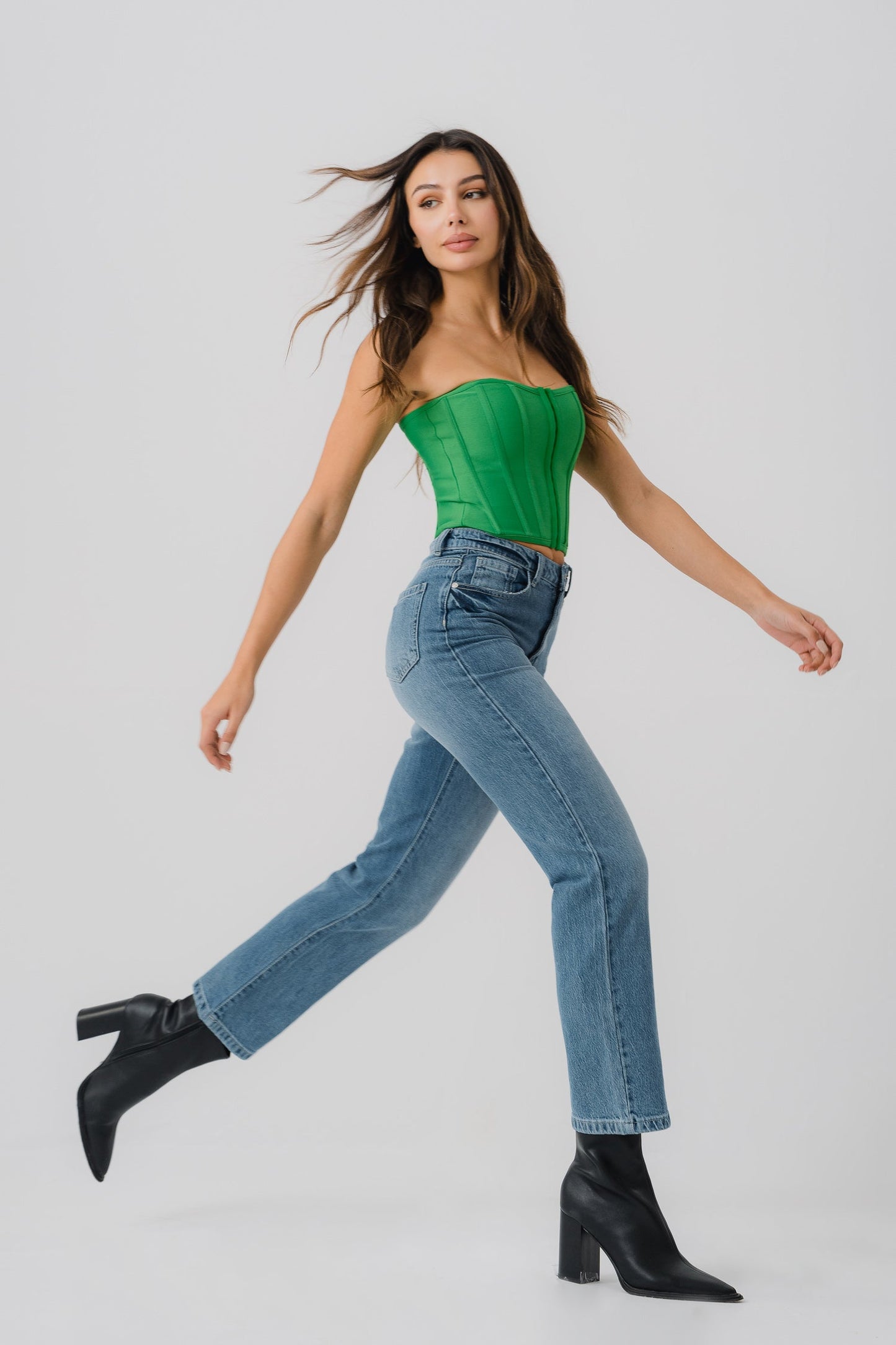 Basic Straight Fit Jeans