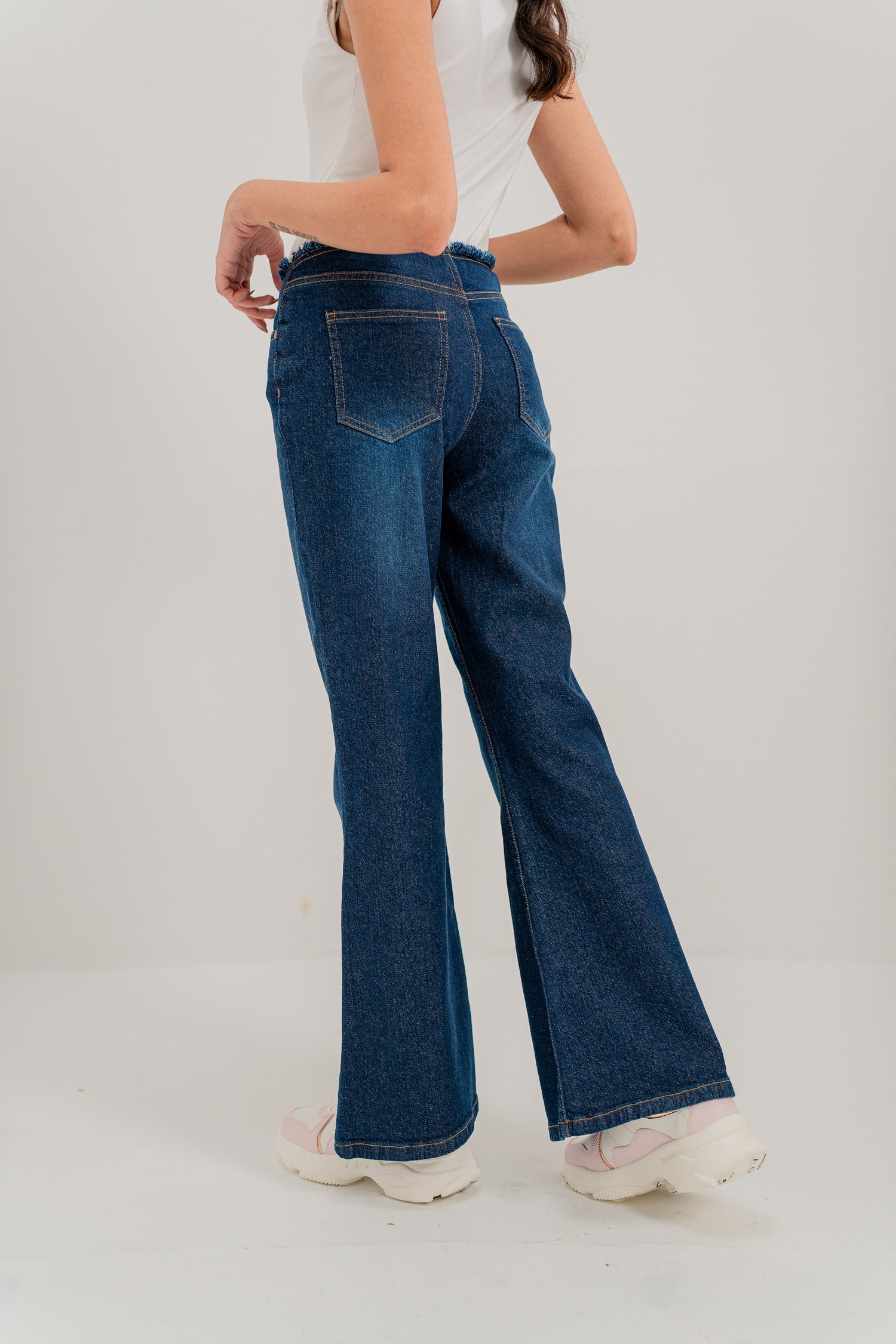 Conchita Flared Jeans